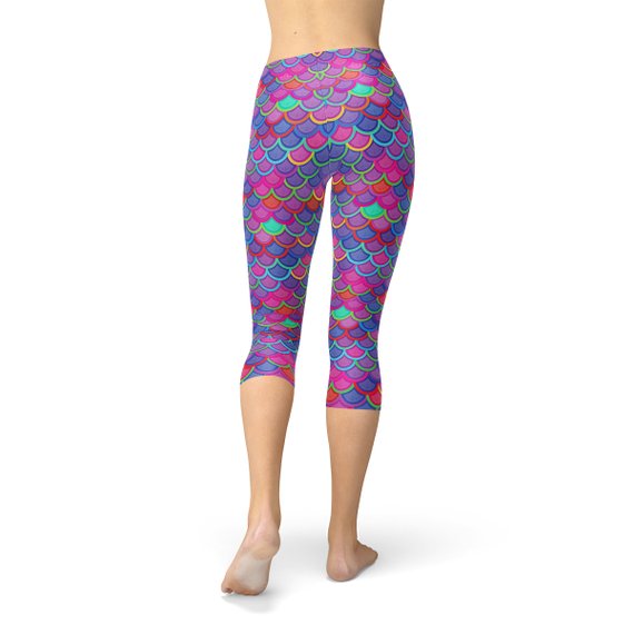 Womens Purple Pink Mermaid Capri LeggingsThese premium women's capri leggings offers the perfect combination of performance and comfort.✅ PRECISION CUT, SEWN, and PRINTED in USA/Mexico. We strive for qualitLeggingsEXPRESS WOMEN'S FASHIONMaroon SootyWomens Purple Pink Mermaid Capri Leggings